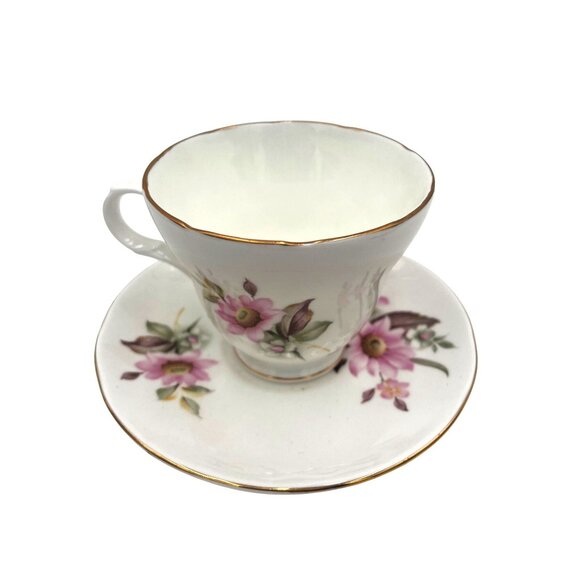 Crown Trent England Fine Bone China Floral Teacup & Saucer Set - Picture 2 of 3